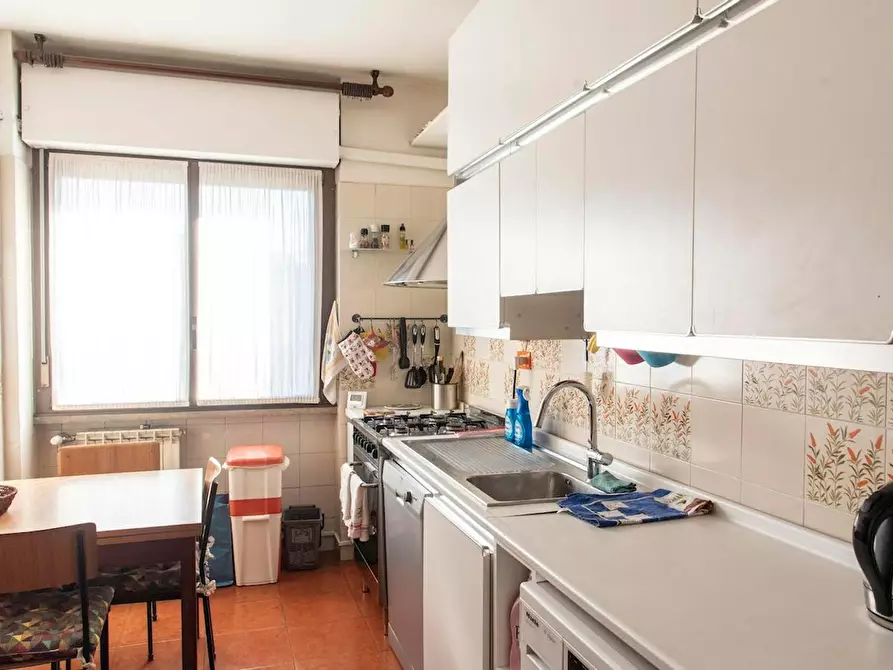 Immagine 10 di Camera in affitto  in Viale Cesare Pavese a Roma