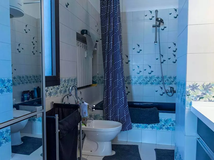 Immagine 5 di Camera in affitto  in Viale Cesare Pavese a Roma