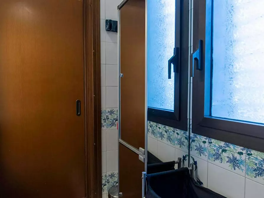 Immagine 8 di Camera in affitto  in Viale Cesare Pavese a Roma