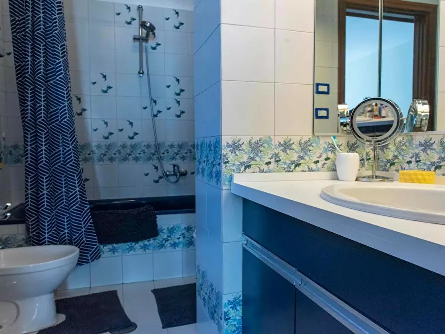 Immagine 6 di Camera in affitto  in Viale Cesare Pavese a Roma