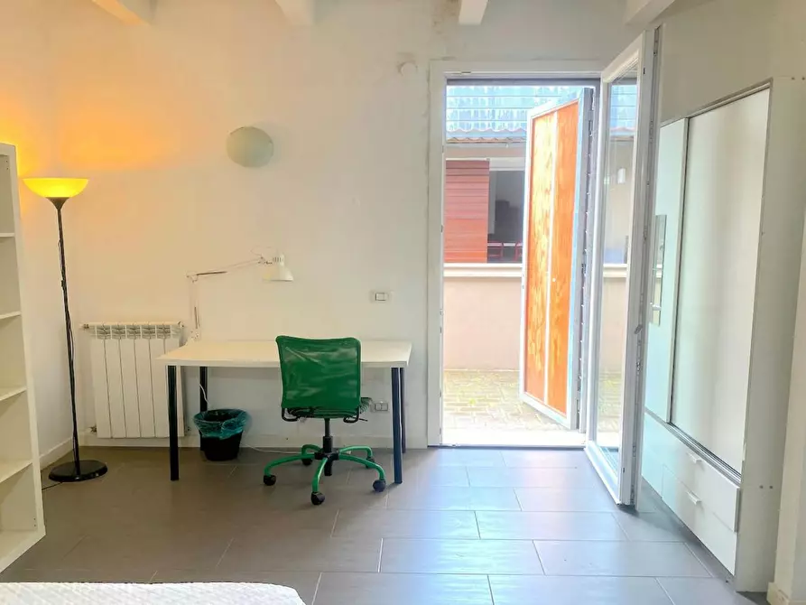 Immagine 4 di Camera in affitto  in Via di Carcaricola a Roma