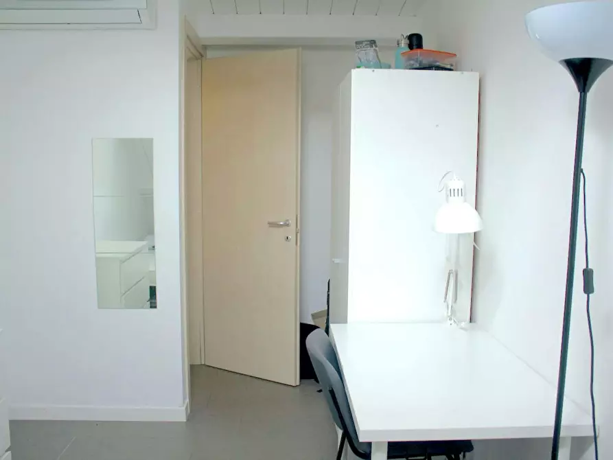 Immagine 3 di Camera in affitto  in Via di Carcaricola a Roma