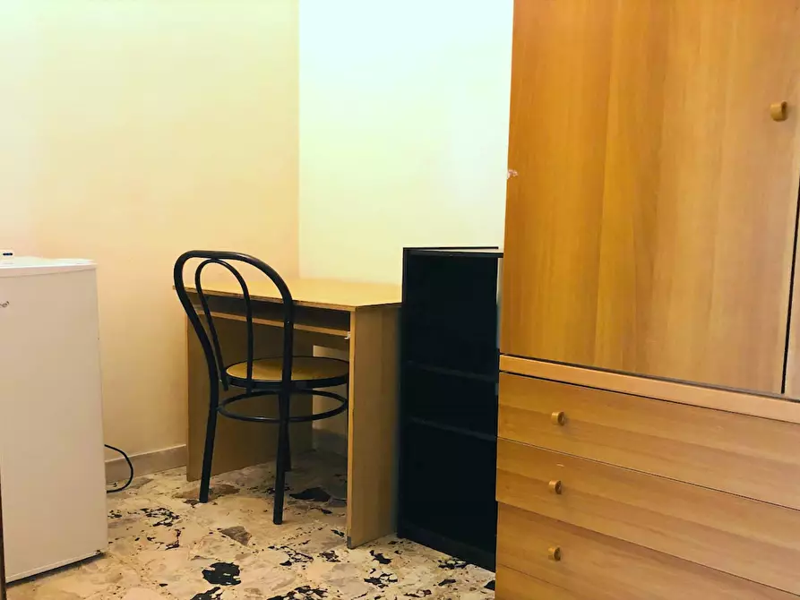 Immagine 3 di Camera in affitto  in Viale Egeo a Roma