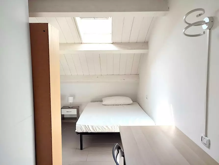 Immagine 1 di Camera in affitto  in Via di Carcaricola a Roma