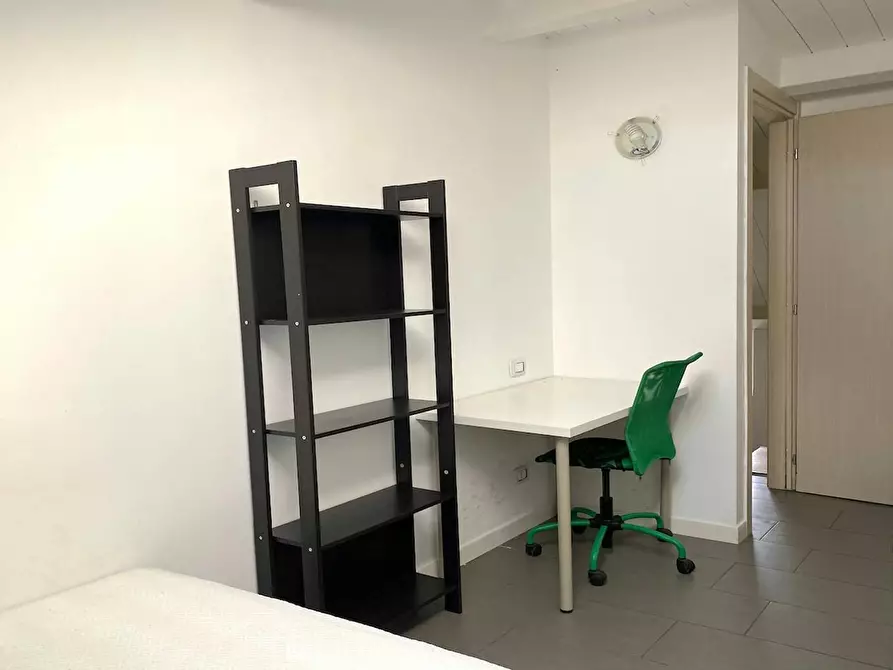 Immagine 4 di Camera in affitto  in Via di Carcaricola a Roma