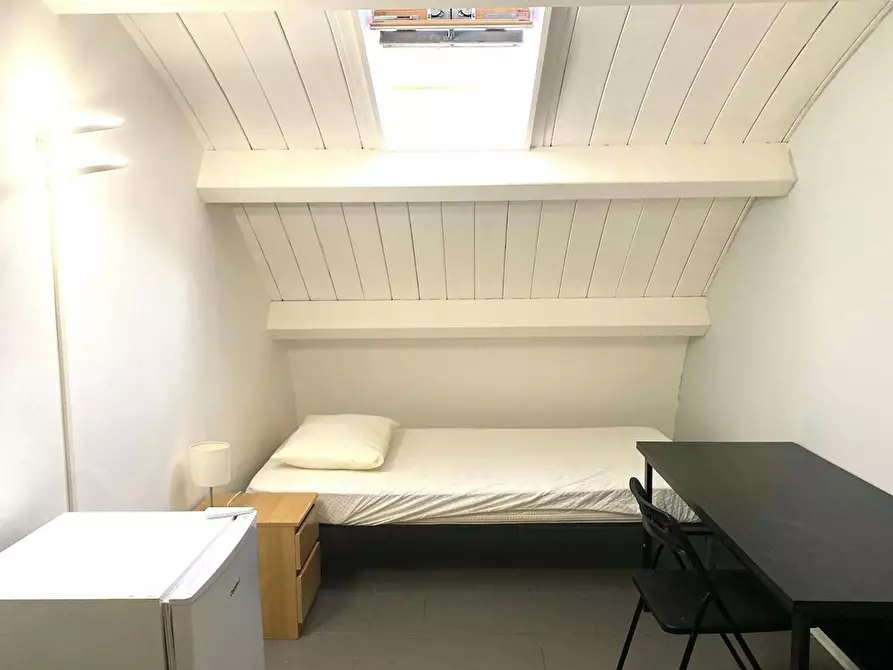 Immagine 1 di Camera in affitto  in Via di Carcaricola a Roma