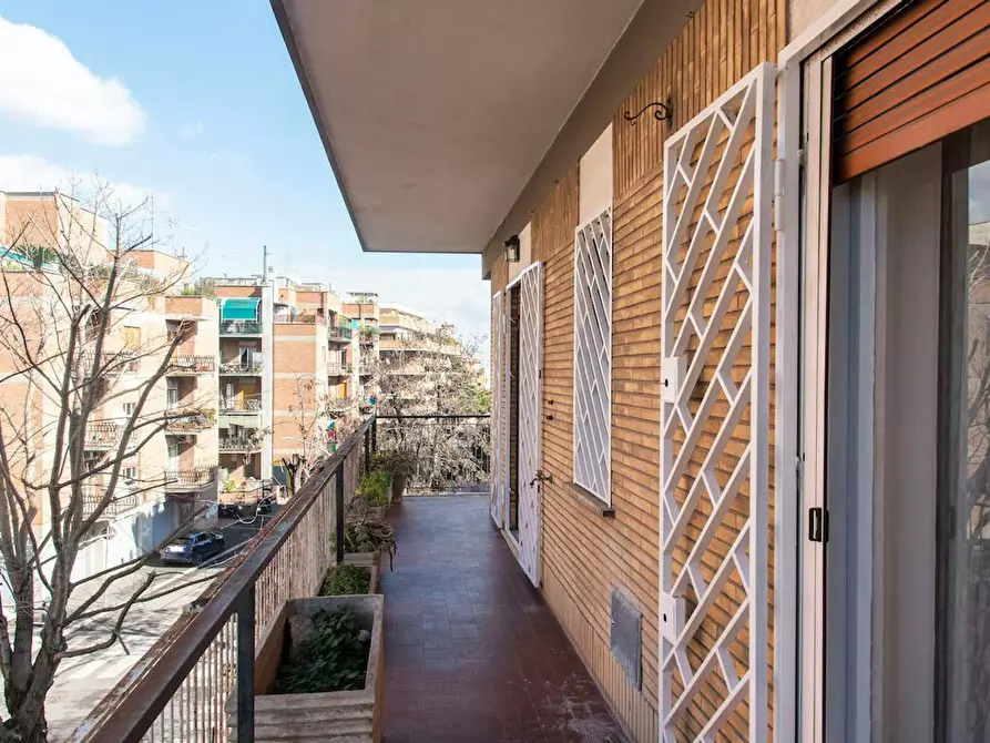 Immagine 7 di Camera in affitto  in Viale di Vigna Pia a Roma