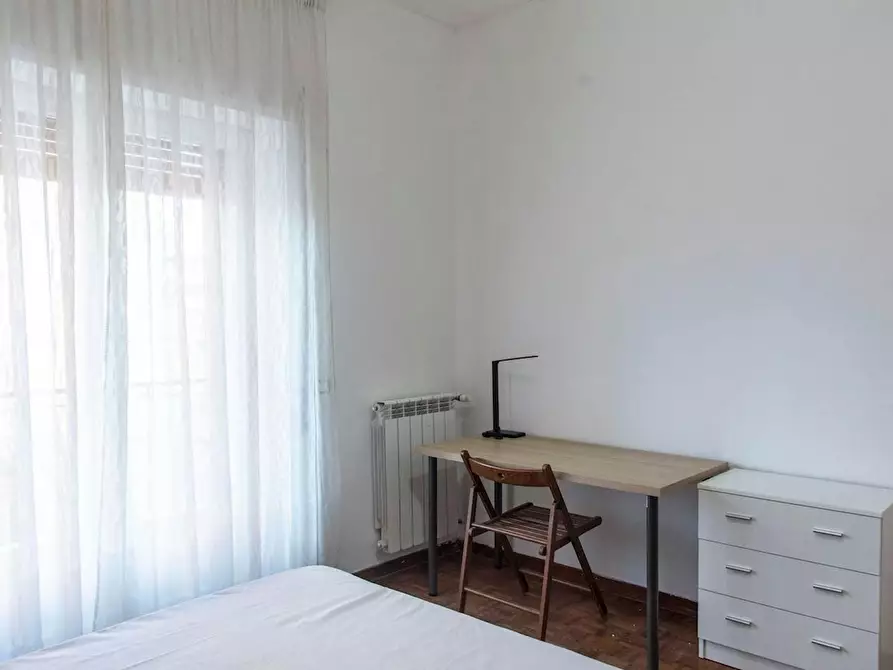 Immagine 4 di Camera in affitto  in Viale di Vigna Pia a Roma