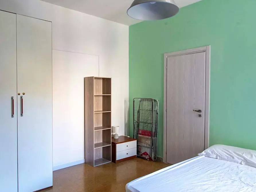 Immagine 4 di Camera in affitto  in Via Francesco Grimaldi a Roma