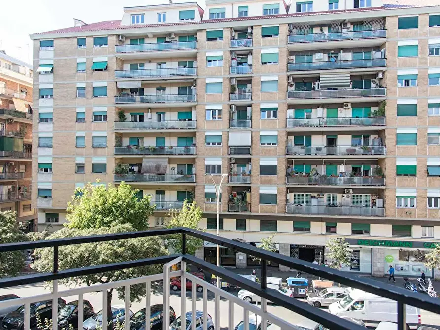 Immagine 10 di Camera in affitto  in Via Francesco Grimaldi a Roma