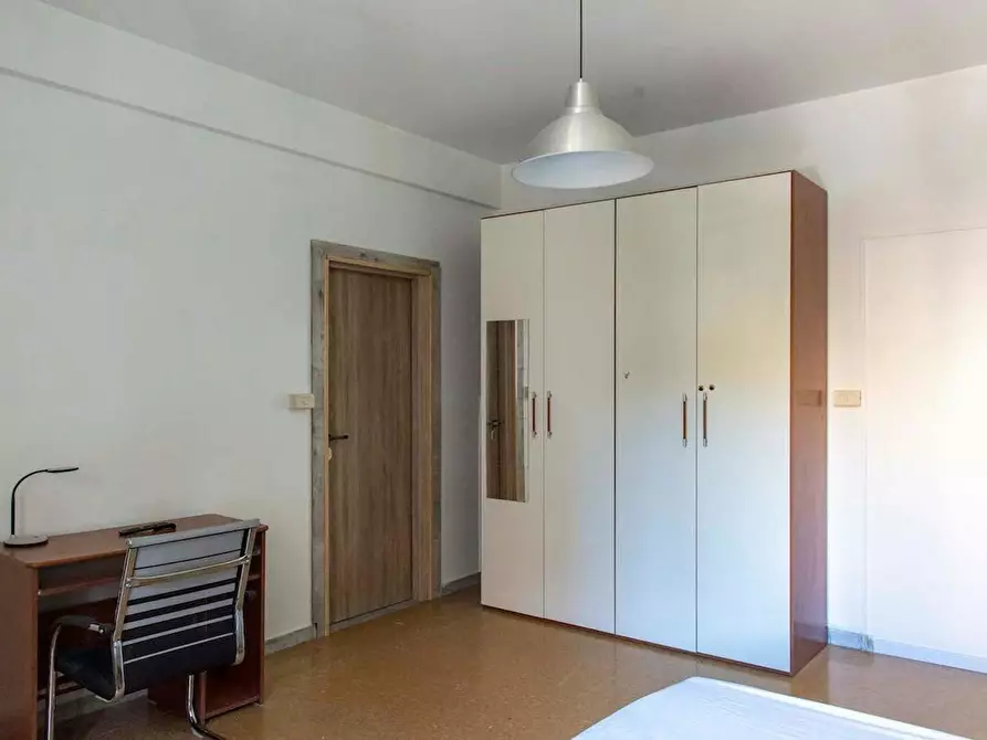 Immagine 3 di Camera in affitto  in Via Francesco Grimaldi a Roma