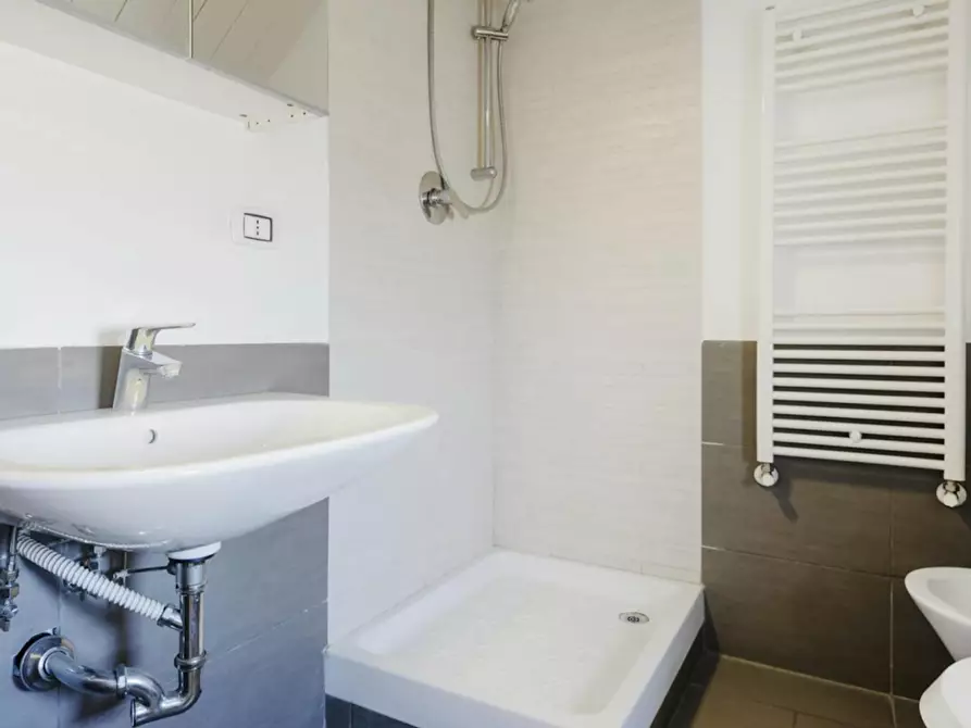 Immagine 10 di Camera in affitto  in Via di Carcaricola a Roma