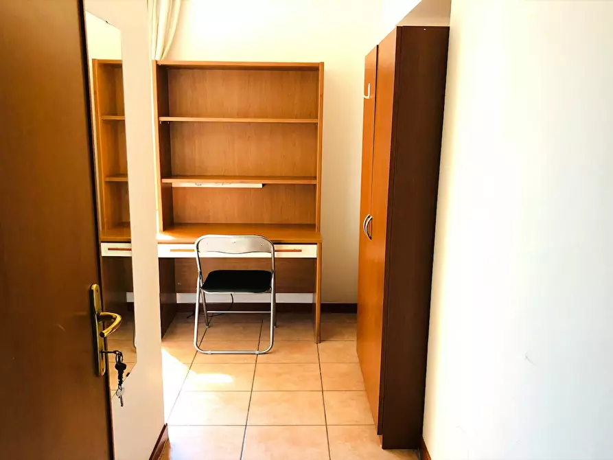 Immagine 4 di Camera in affitto  in Via Alessandro Brisse a Roma