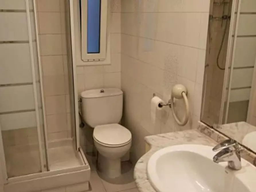 Immagine 2 di Camera in affitto  in Carrer de Còrsega a Barcelona