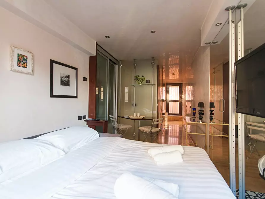 Immagine 1 di Appartamento in affitto  in Via Disciplini a Milano