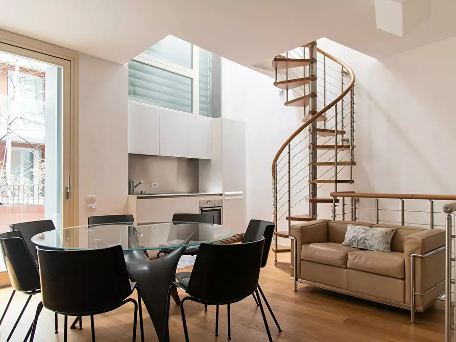 Immagine 3 di Appartamento in affitto  in Viale Monte Grappa a Milano