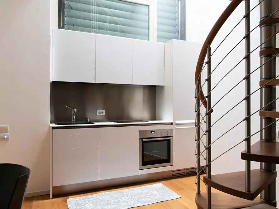 Immagine 7 di Appartamento in affitto  in Viale Monte Grappa a Milano