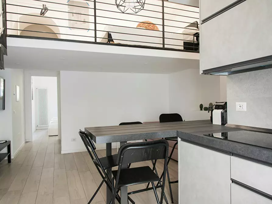 Immagine 2 di Appartamento in affitto  in Via Pavia a Milano
