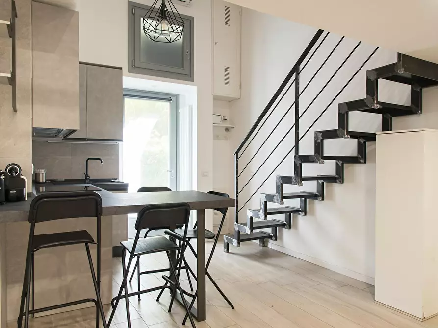 Immagine 5 di Appartamento in affitto  in Via Pavia a Milano