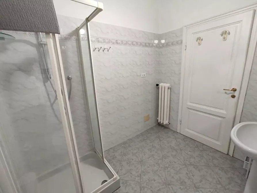 Immagine 8 di Camera in affitto  in Viale dei Mille a Firenze