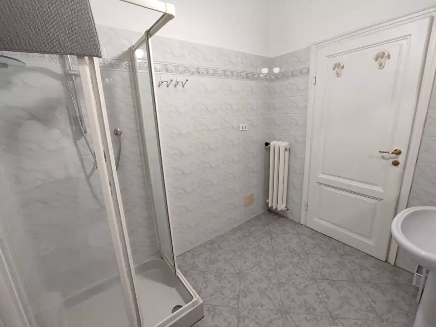 Immagine 8 di Camera in affitto  in Viale dei Mille a Firenze