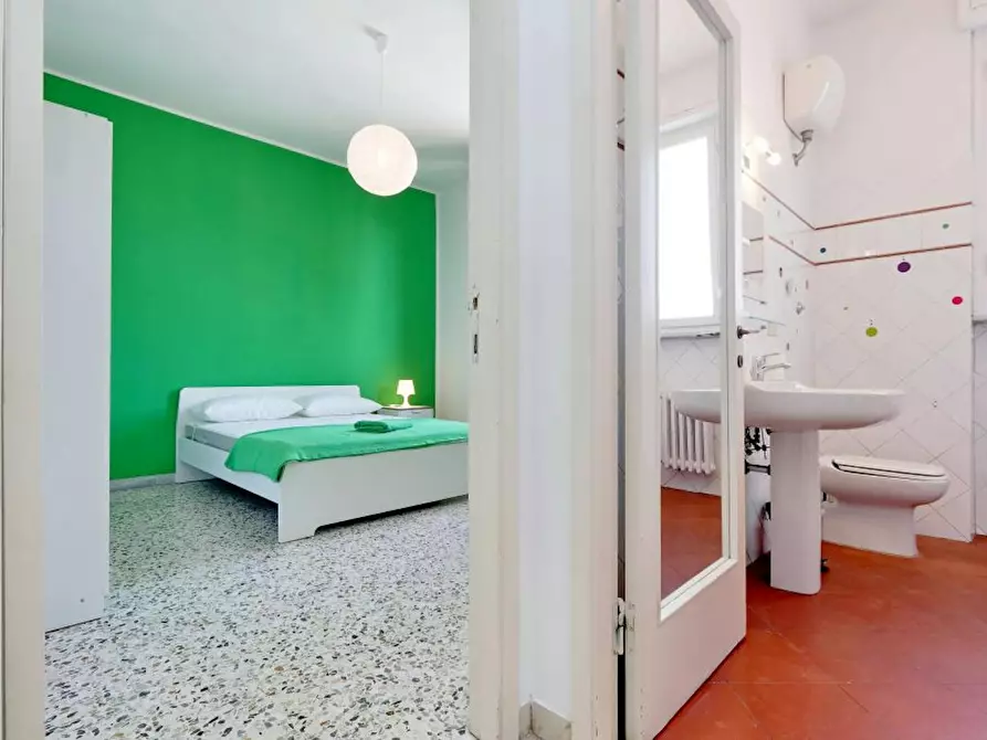 Immagine 7 di Camera in affitto  in Via Vincenzo Bellini a Firenze