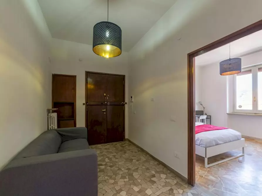 Immagine 8 di Camera in affitto  in Viale dei Mille a Firenze