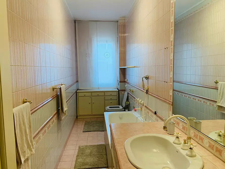 Immagine 5 di Camera in affitto  in Via Michelangelo Buonarroti a Milano