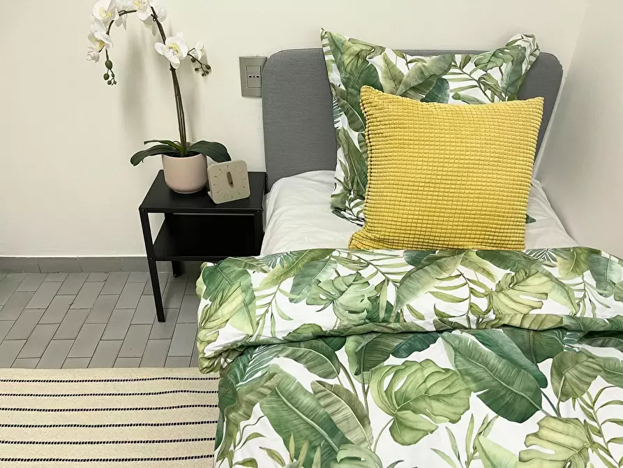 Immagine 2 di Camera in affitto  in Via Antonio Canova a Milano