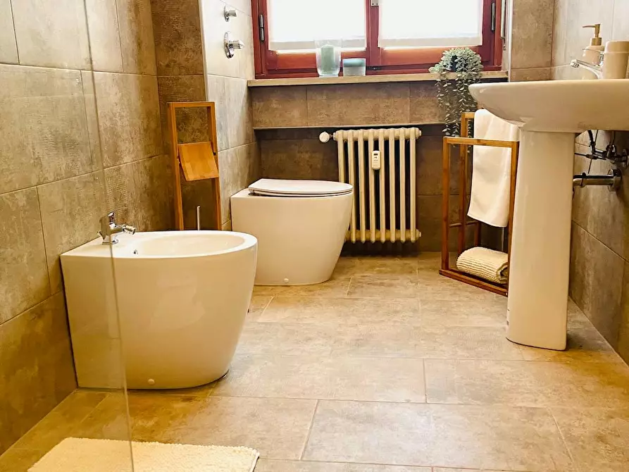 Immagine 9 di Camera in affitto  in Via Antonio Canova a Milano