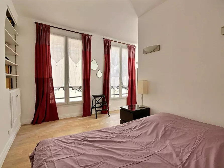 Immagine 2 di Appartamento in affitto  in Rue des Batignolles a Paris 17
