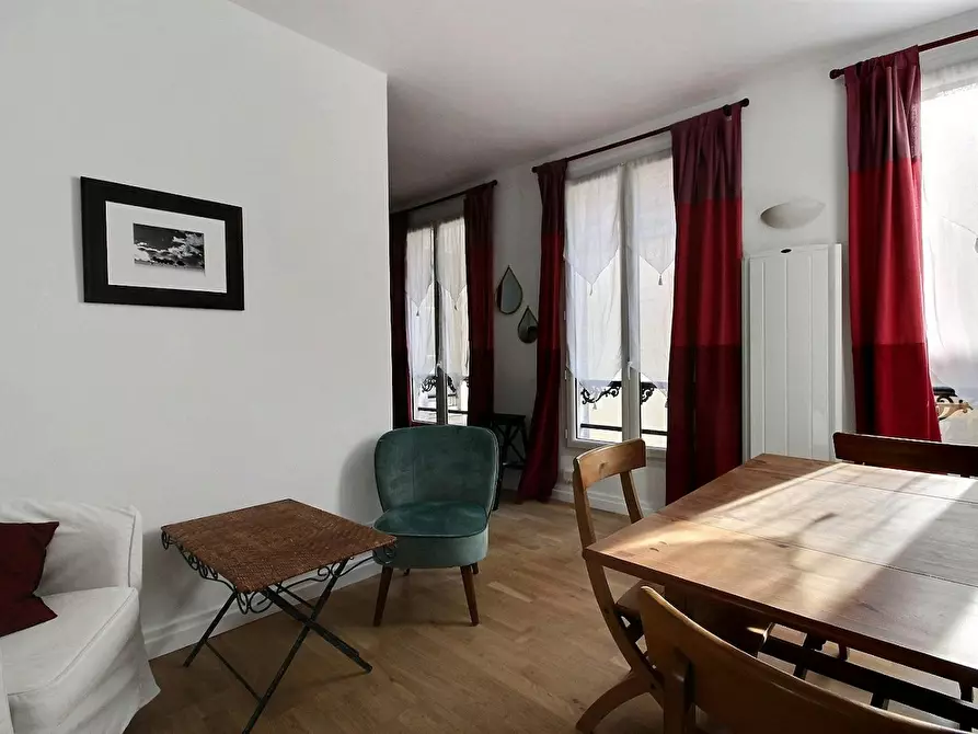 Immagine 4 di Appartamento in affitto  in Rue des Batignolles a Paris 17