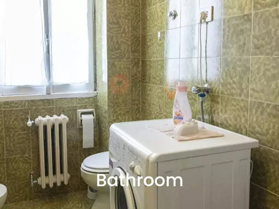 Immagine 7 di Camera in affitto  in Via di Val Tellina a Roma