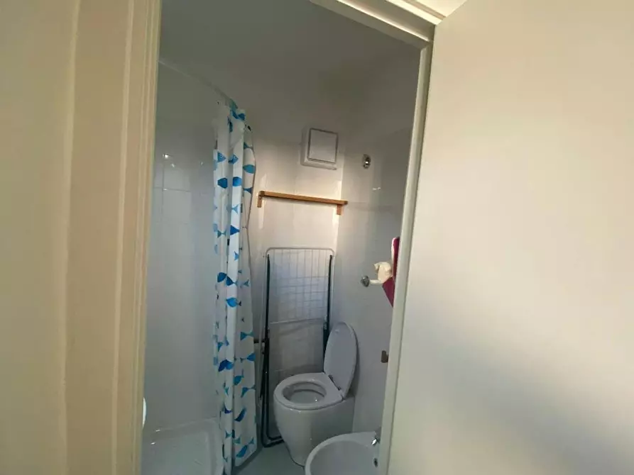 Immagine 9 di Appartamento in affitto  in Via Giulia a Roma