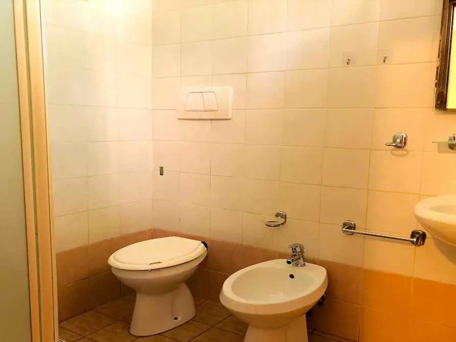 Immagine 5 di Camera in affitto  in Via Alessandro Brisse a Roma