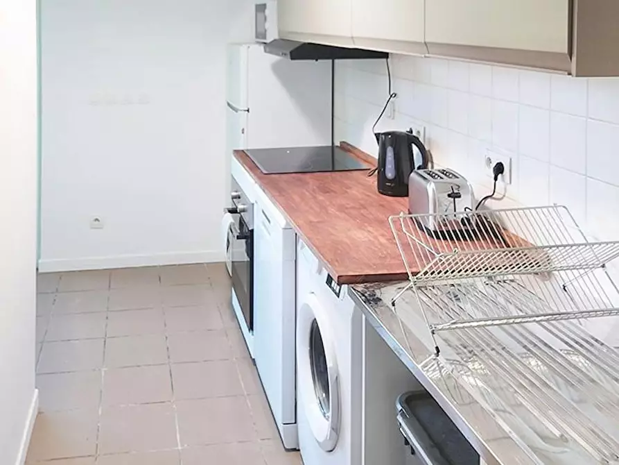 Immagine 4 di Camera in affitto  in Rue de la Belle Rose a Bègles