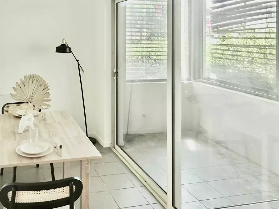 Immagine 5 di Camera in affitto  in Rue de la Belle Rose a Bègles