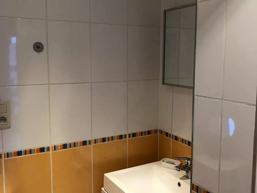 Immagine 10 di Appartamento in affitto  in Rue Montoyer a Bruxelles