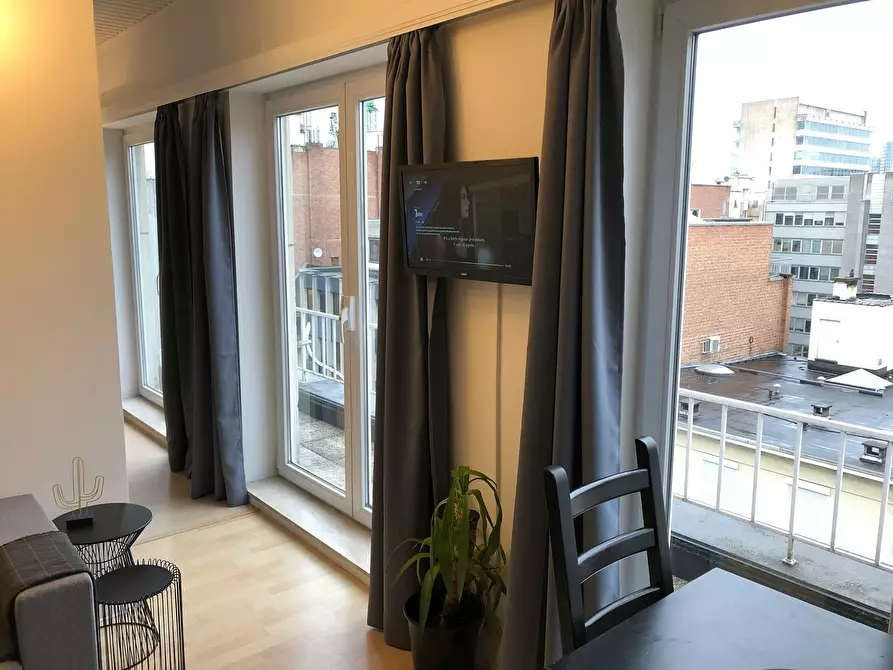 Immagine 8 di Appartamento in affitto  in Rue Montoyer a Bruxelles