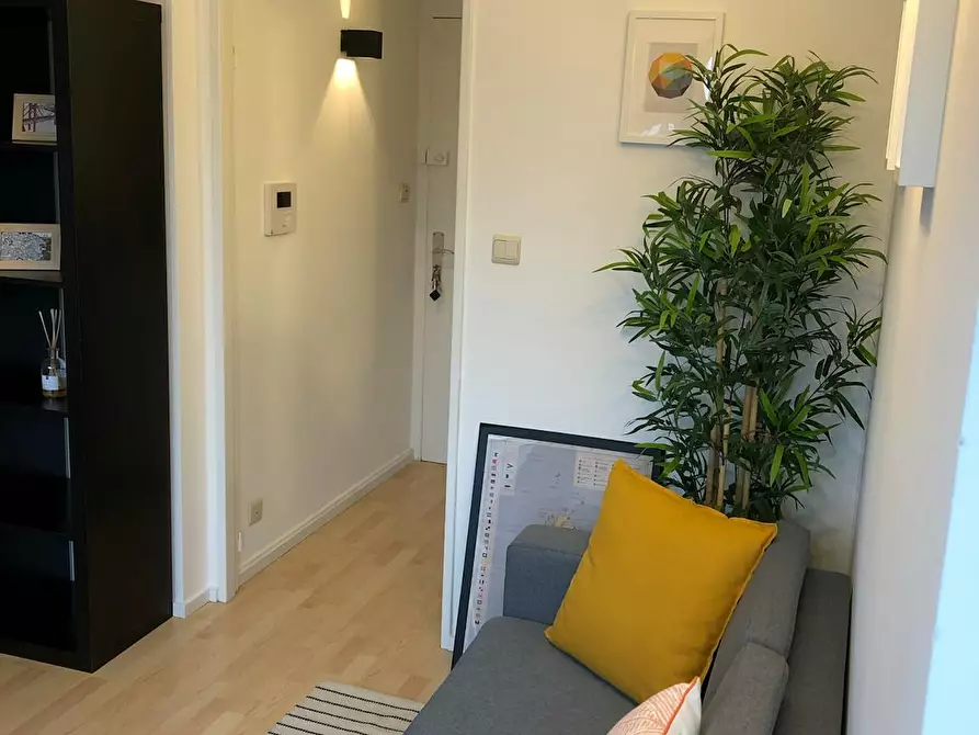 Immagine 2 di Appartamento in affitto  in Rue Montoyer a Bruxelles