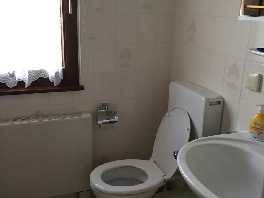 Immagine 3 di Casa indipendente in affitto  in Auf dem Köllenhof a Wachtberg
