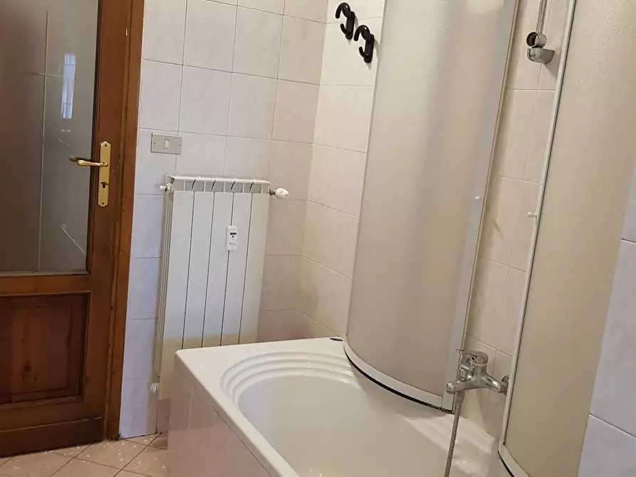 Immagine 3 di Camera in affitto  in Via Sant'Ambrogio a Torino