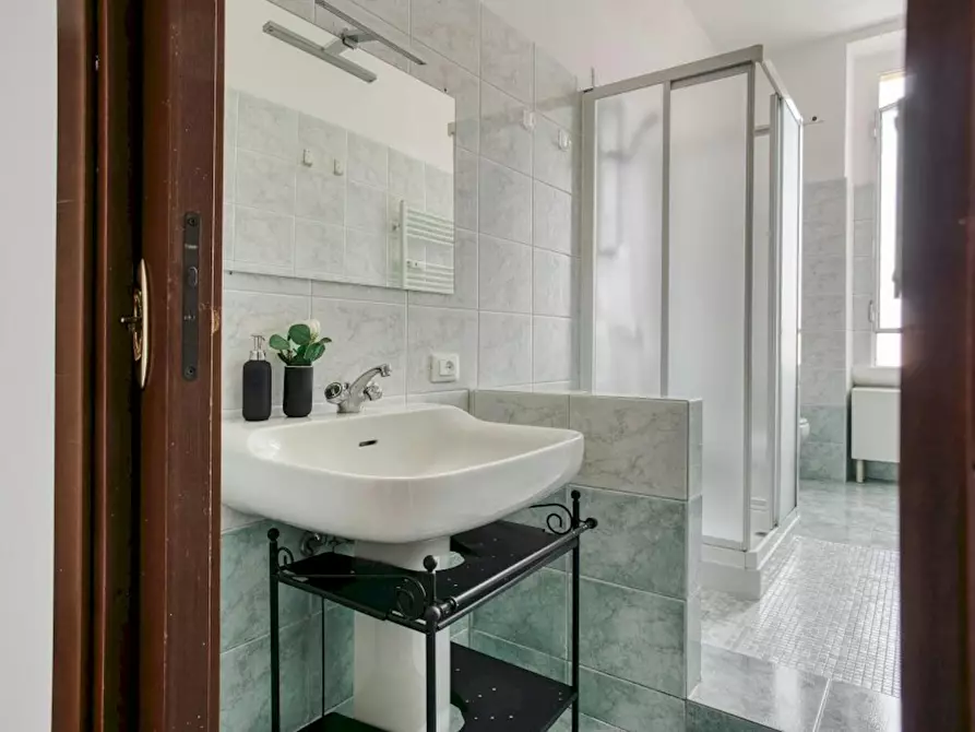 Immagine 9 di Camera in affitto  in Via Pellegrino Rossi a Milano