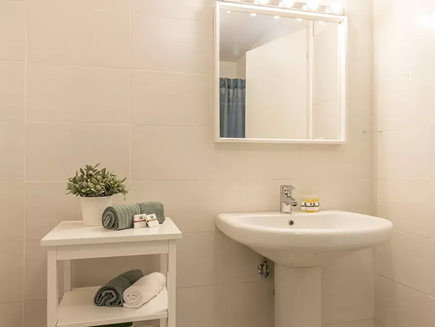 Immagine 10 di Appartamento in affitto  in Via Giovanni Francesco Barbieri a Bologna