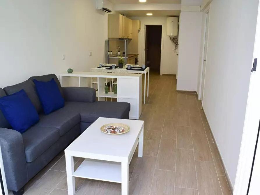 Immagine 4 di Appartamento in affitto  in Carrer del Moianès a Barcelona
