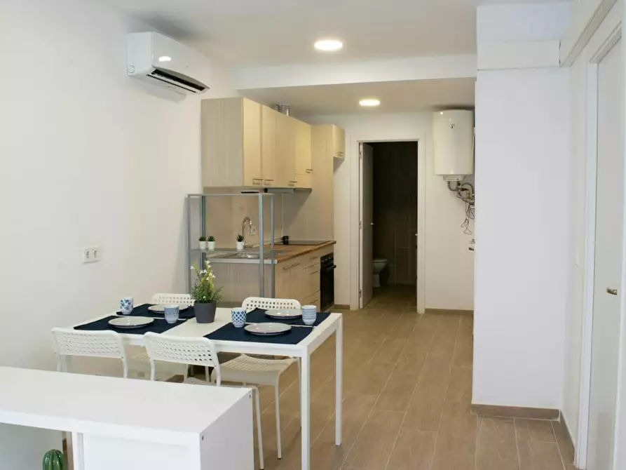 Immagine 1 di Appartamento in affitto  in Carrer del Moianès a Barcelona