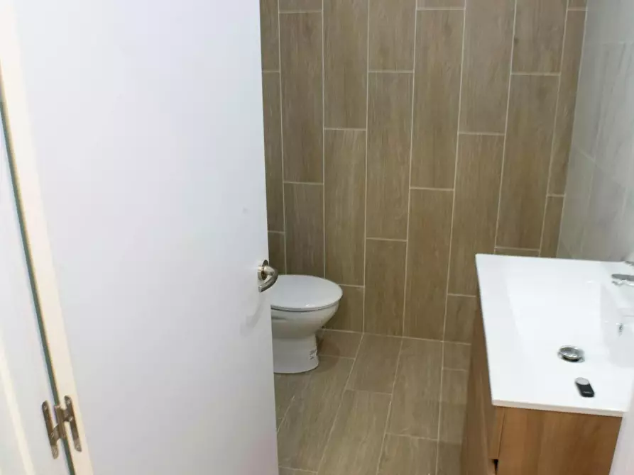 Immagine 8 di Appartamento in affitto  in Carrer del Moianès a Barcelona