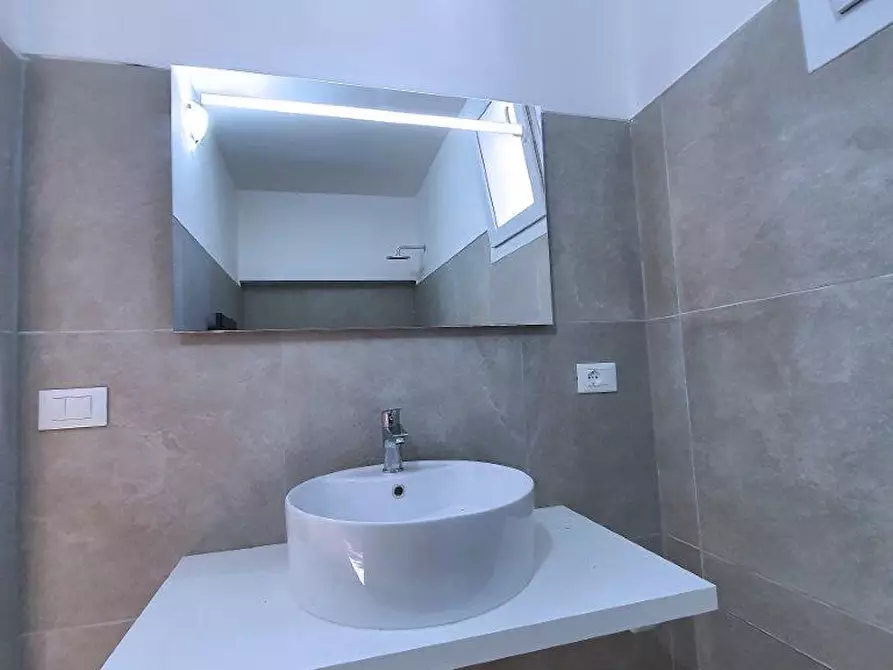 Immagine 8 di Appartamento in affitto  in Via del Lavoro a Bologna