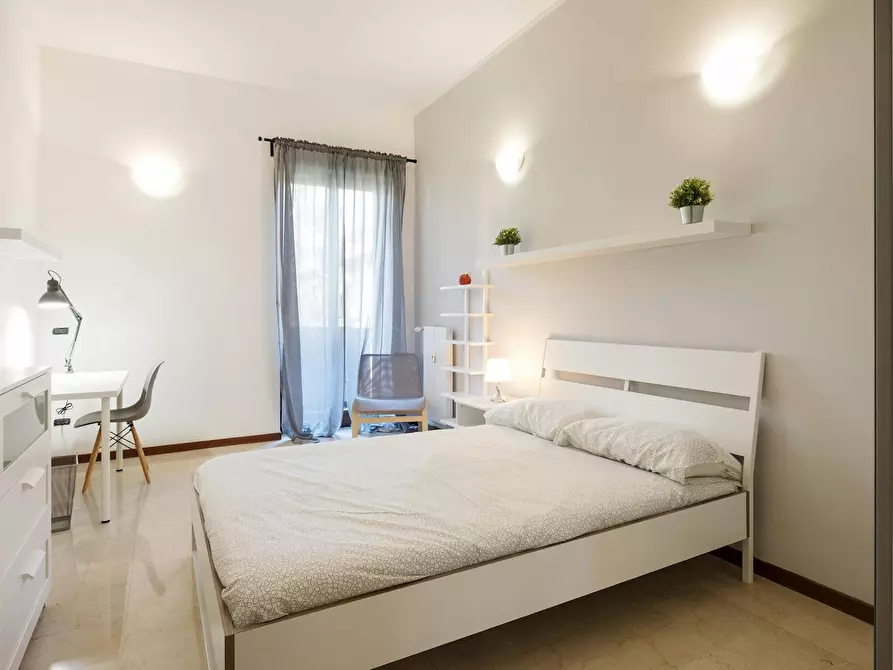 Immagine 2 di Camera in affitto  in Via Curtatone a Milano