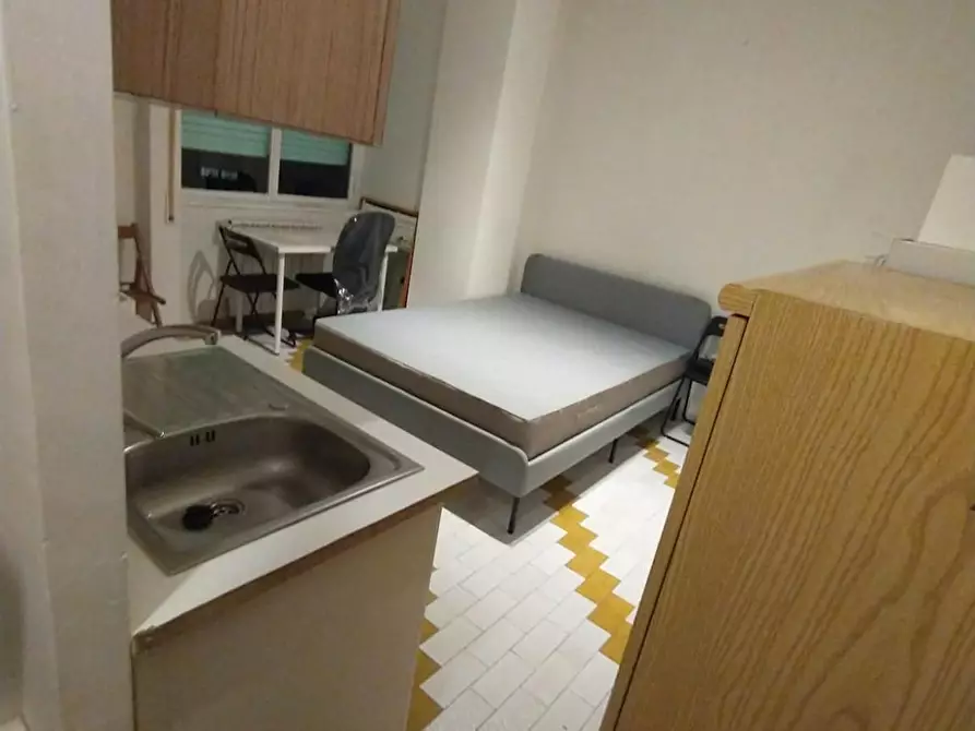 Immagine 2 di Appartamento in affitto  in Via di San Romano a Roma